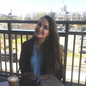 Meet your Posher, Hannah